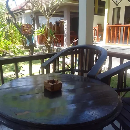 Kputra Homestay Amed  Room photo